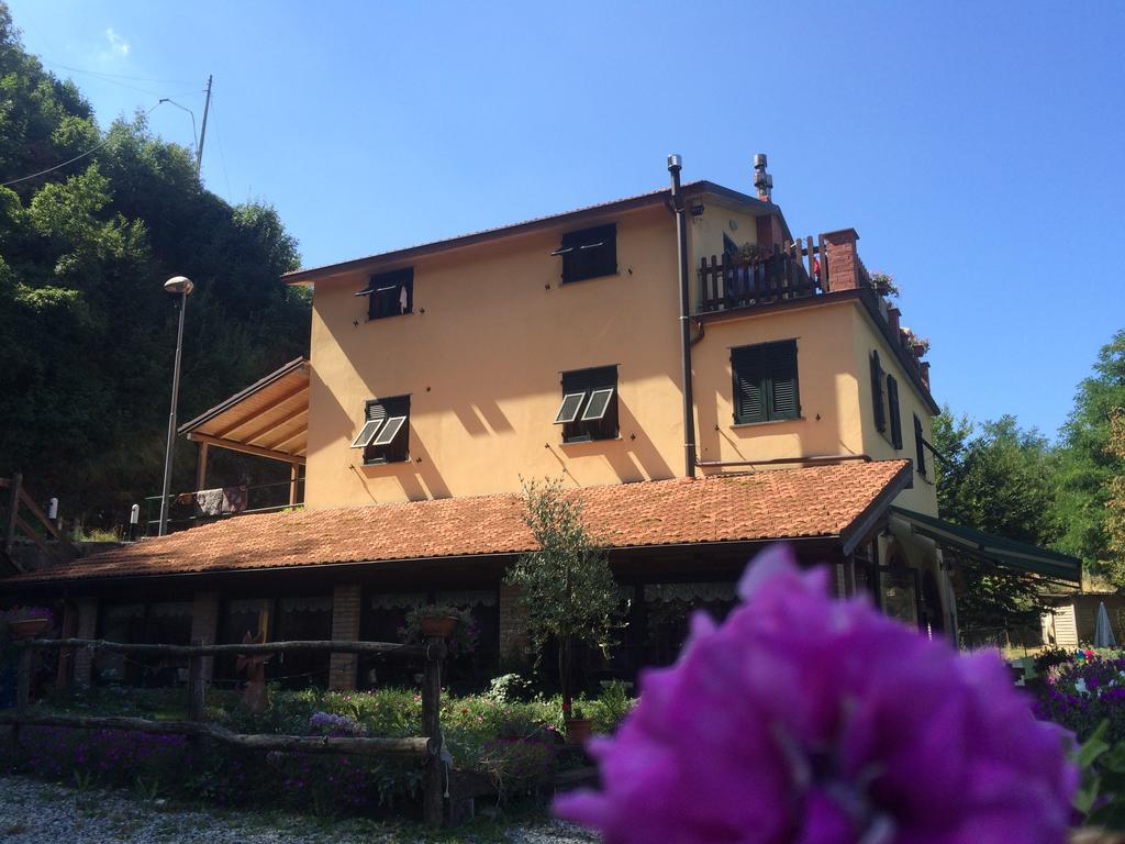 Agriturismo La Taverna Del Nonno Borzonasca Exterior foto