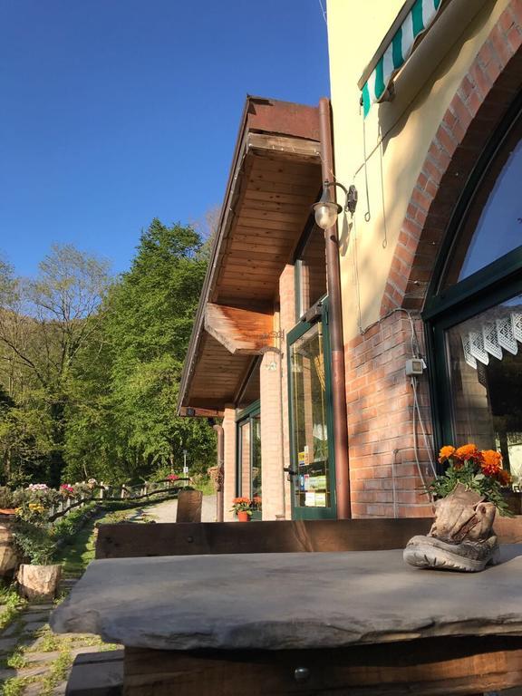 Agriturismo La Taverna Del Nonno Borzonasca Exterior foto